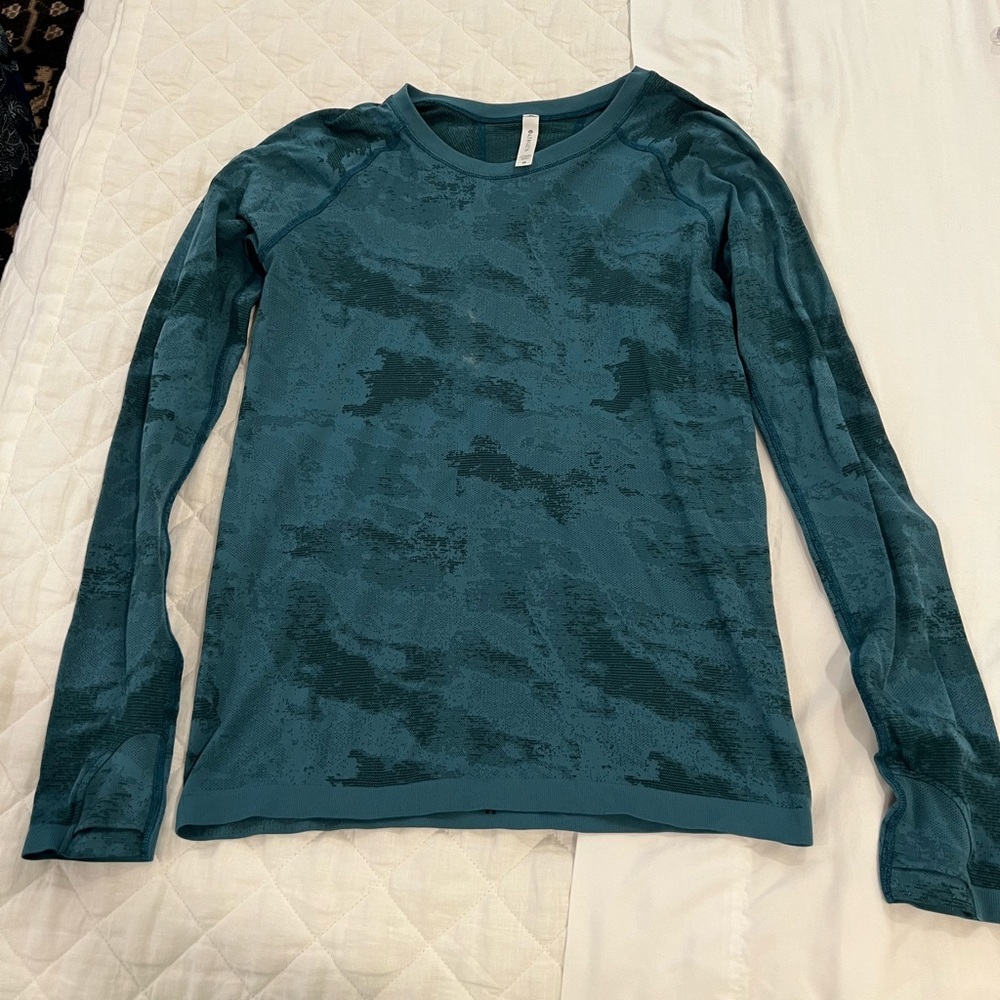 Athleta shirt